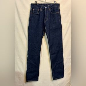 LEVI’s 509 straight leg dark denim. W 29 L 34. C